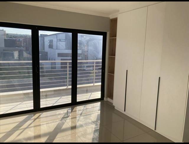 4 BEDROOM HOUSE FOR SALE IN SIX FOUNTAINS RESIDENTIAL ESTATE